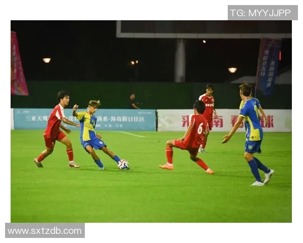 博卡青年迎战拉普大学争夺南美足球赛场的荣耀与胜利