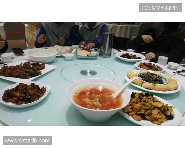 徐昕的艺术之路：从平凡到卓越的追求与探索